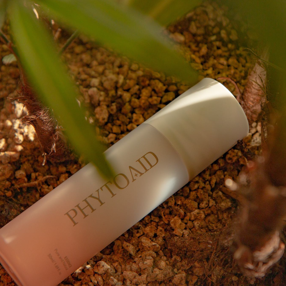 Korean skincare Phytoaid Plus Essence packaging highlighting natural goji berry and apple ingredients. Beautifulsmilecosmetics_UK
