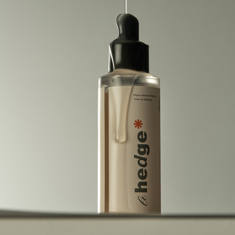 Tone-up essence in sleek bottle – lehedge Phyto-amide delivers hydration and glow with a softening finish, K-beauty style. Beautifulsmile cosmetics UK