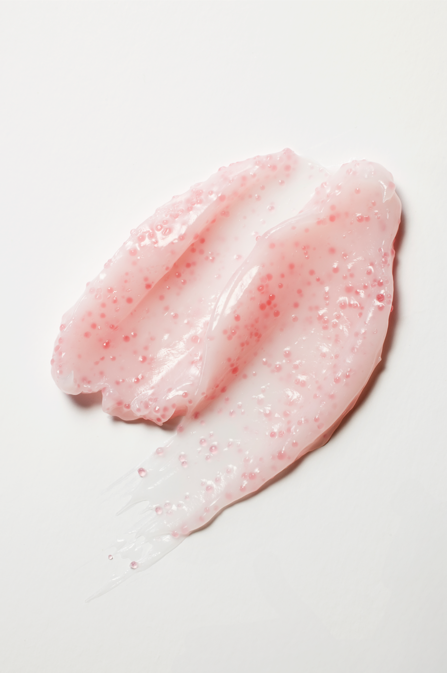 Close-up of the cream's packaging with a visual representation of "Vita Shot" – emphasizing the potent vitamins (e.g., Retinal, Niacinamide) and natural ingredients that promote skin tension and elasticity.