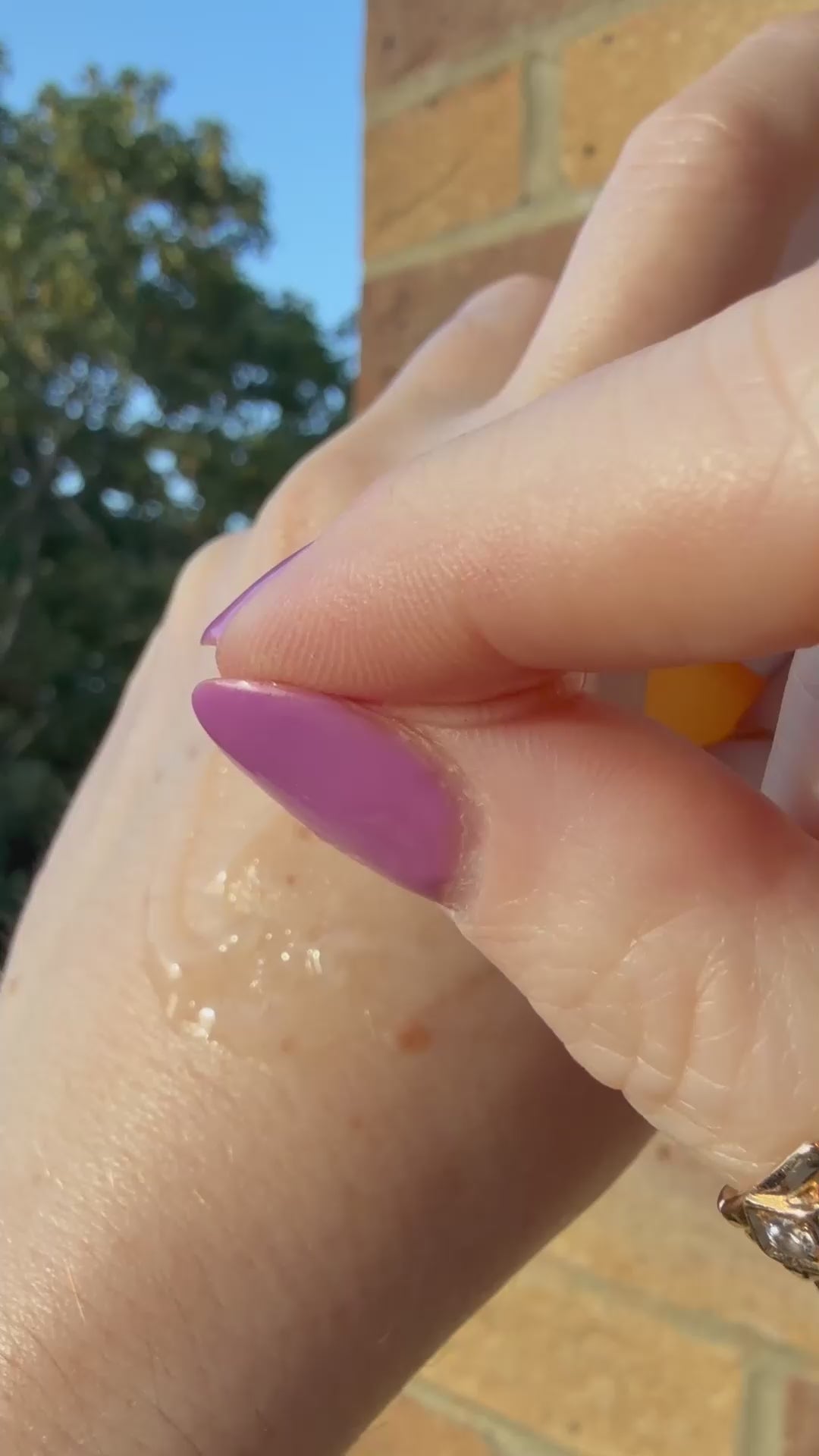 Applying NEUL:HYEYUM Fermented Snail Tightening Serum – lightweight K-beauty serum for elasticity and skin tightening. Beautifulsmile cosmetics UK
